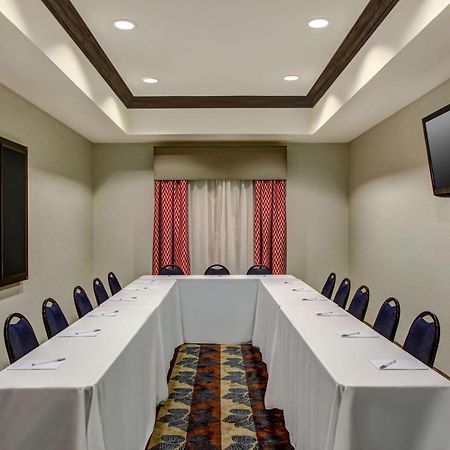 Hampton Inn Thomson Bagian luar foto
