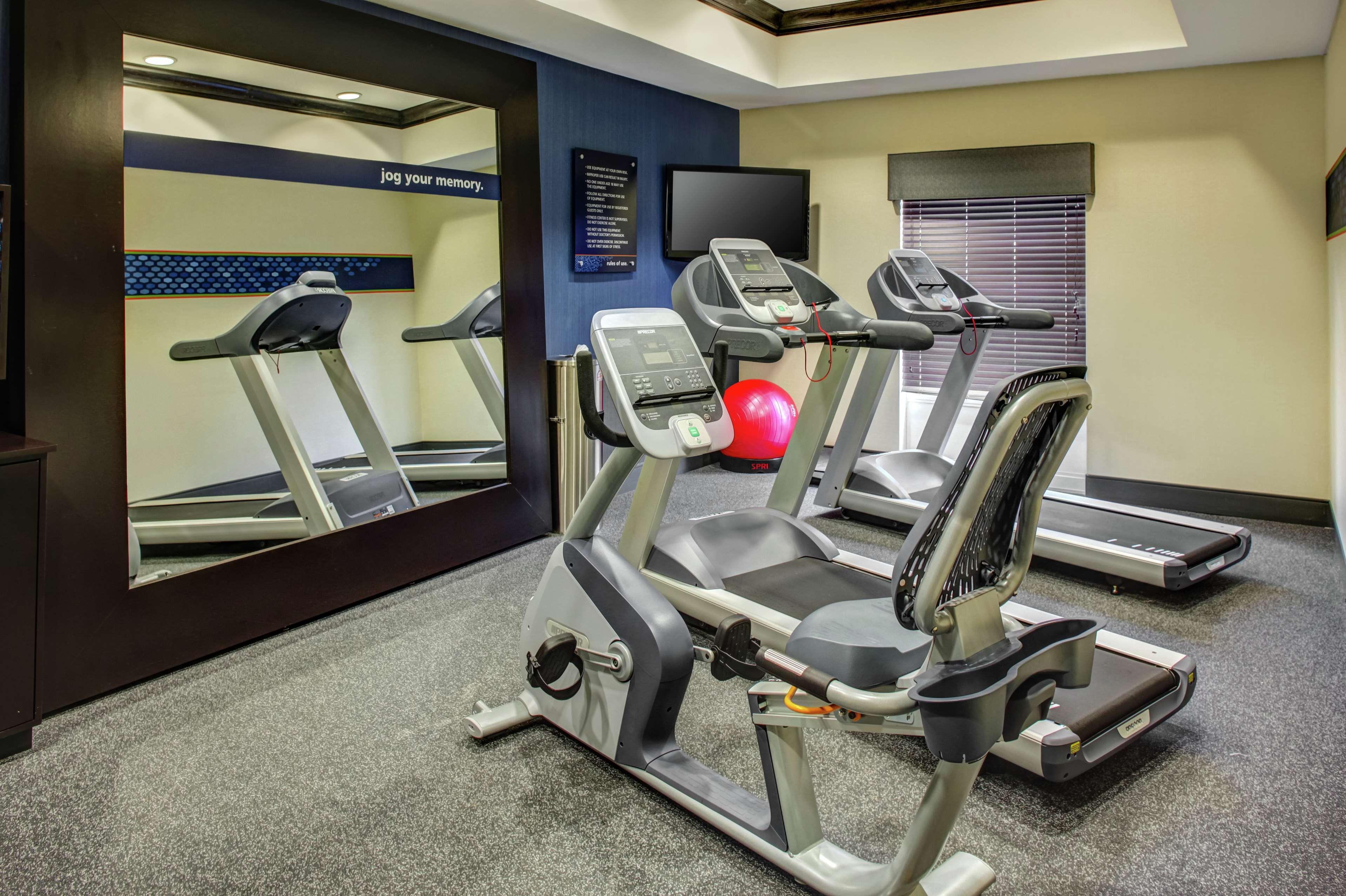 Hampton Inn Thomson Bagian luar foto