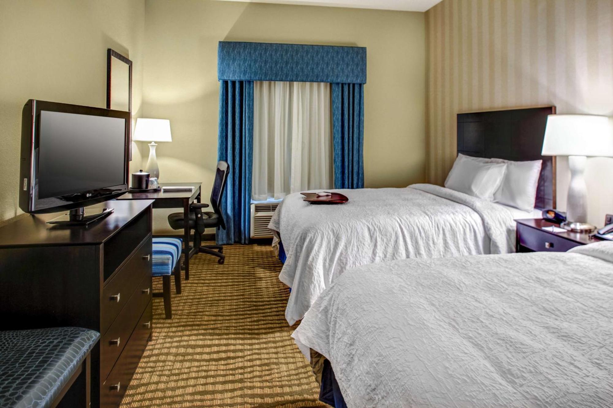 Hampton Inn Thomson Bagian luar foto